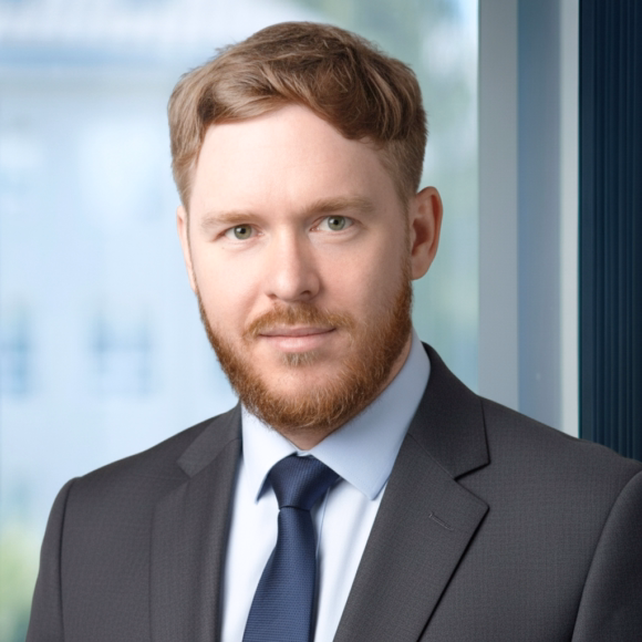 Albert Strikov - Emirate Company