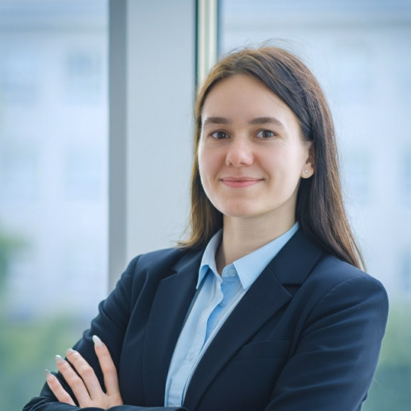 Julia Borteichuk - Emirate Company